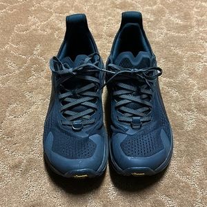 Like new Altra Running shoes